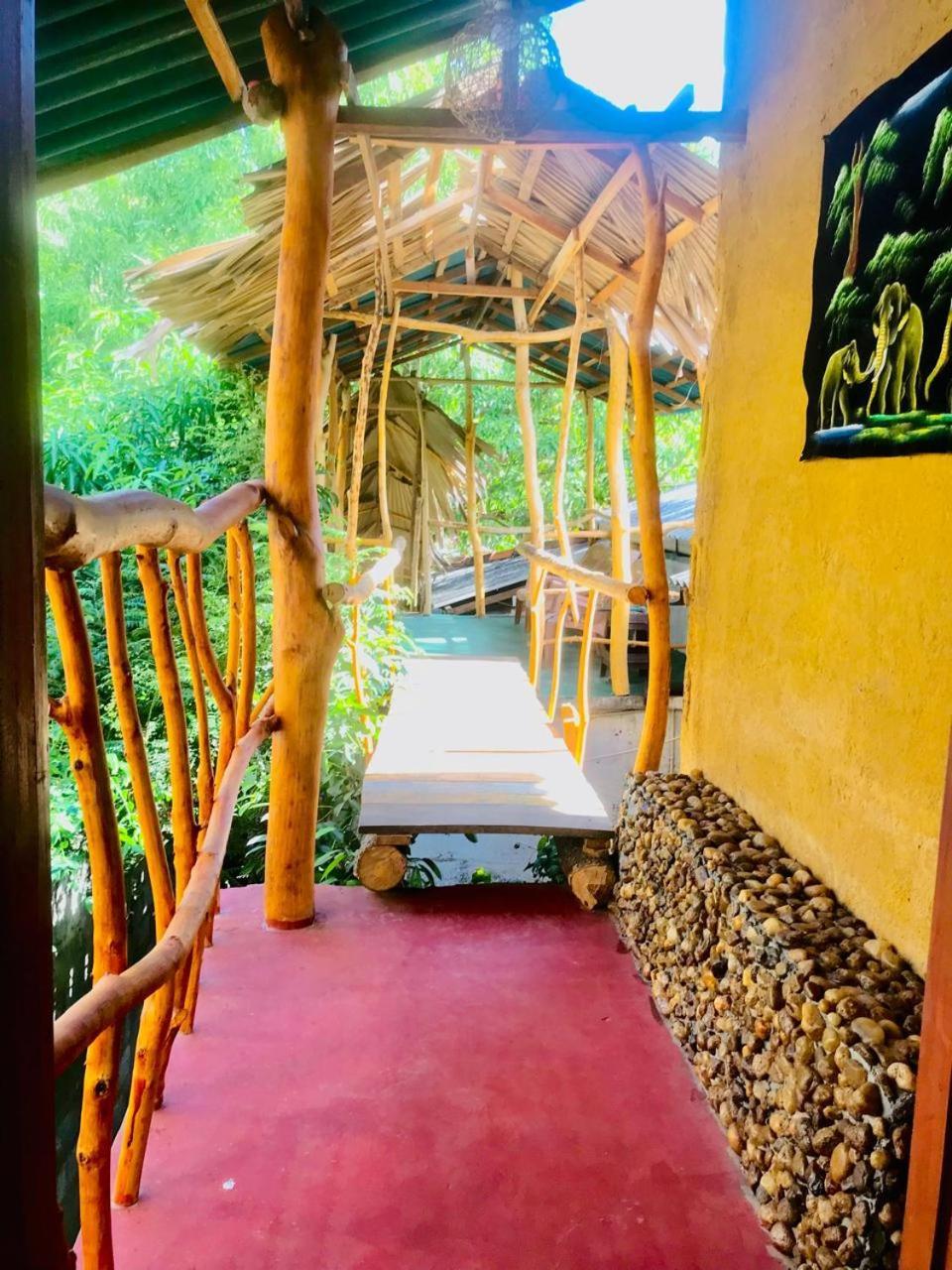 Nature Lovers Safari & Villa Udawalawe Kültér fotó